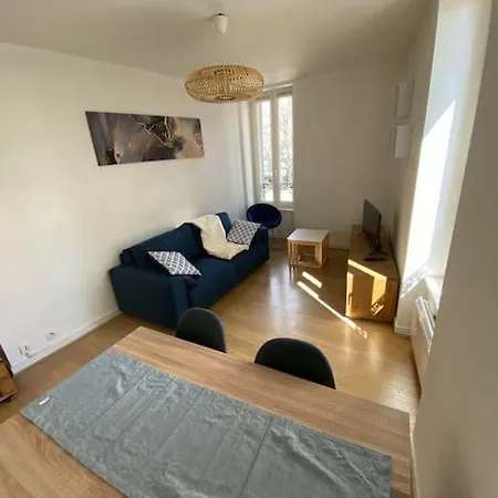 Апартаменты Centre Salins 4 Pers *